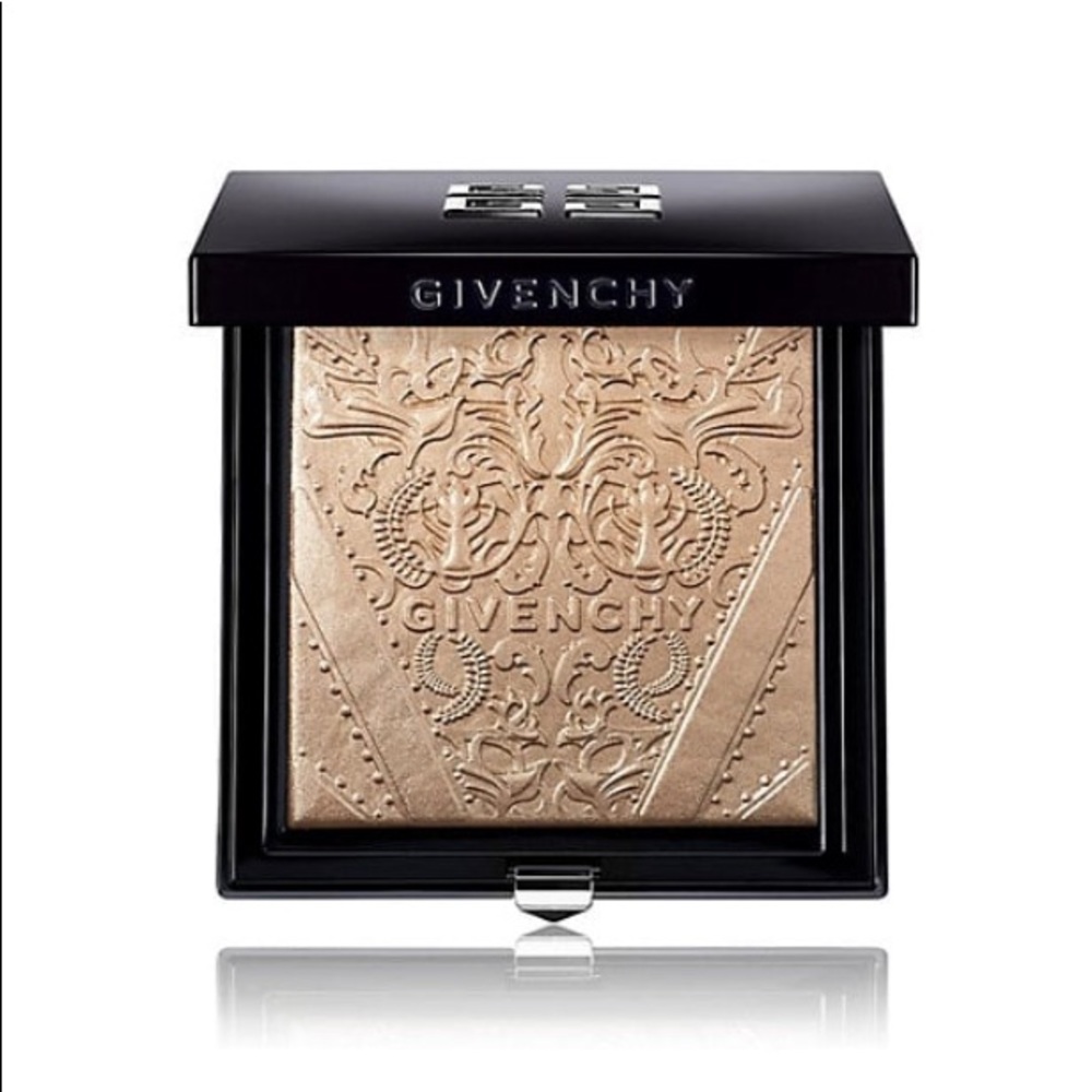 NIB 🎁 Givenchy's Teint Couture Shimmer Powder